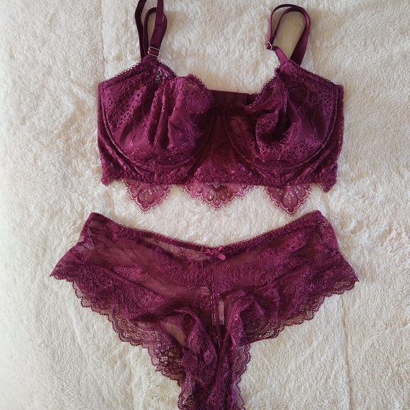 Victoria's Secret Dream Angels Wicked Bra & Panty - Picture 2 of 4